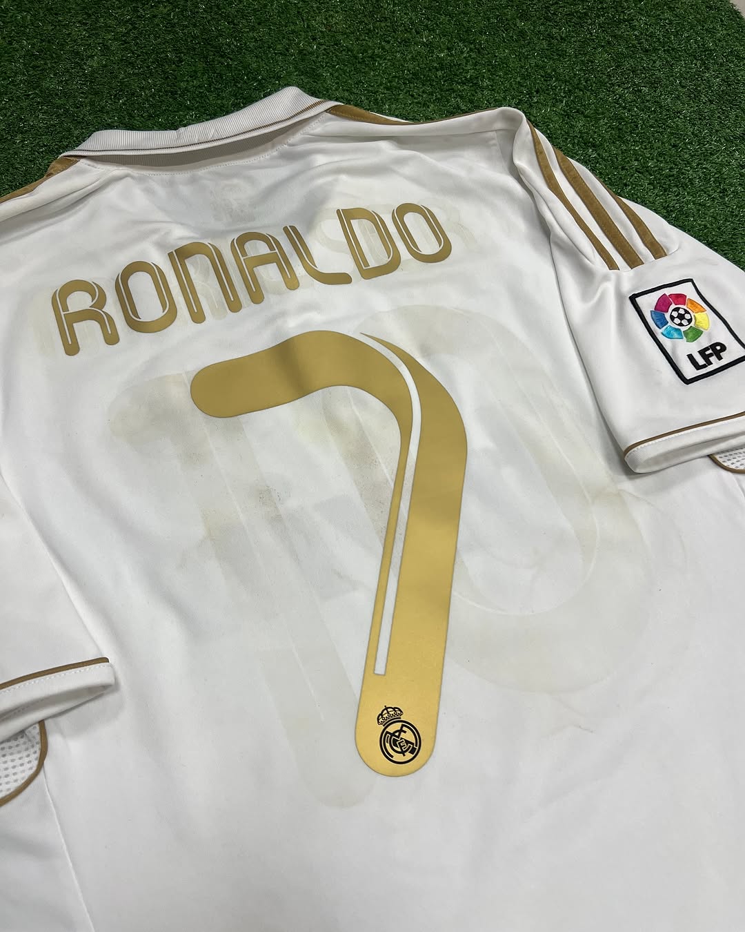 Real Madrid 11-12 Retro Home Kit Half Sleeve