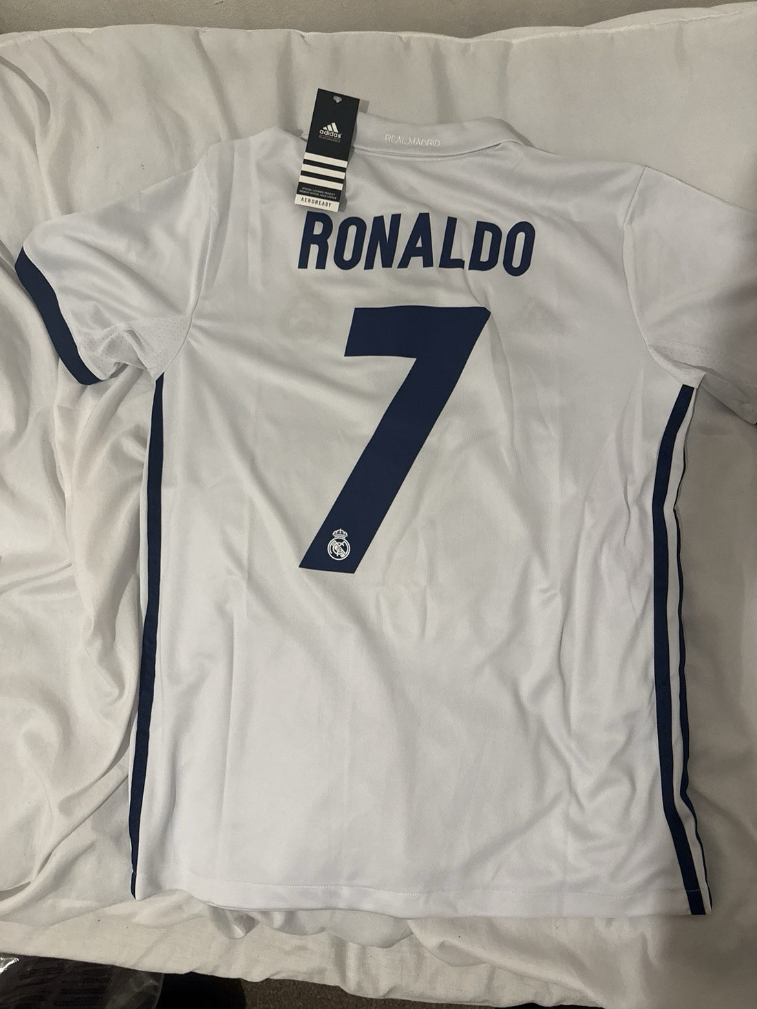 Real Madrid 16-17 Retro Home Kit Half Sleeve