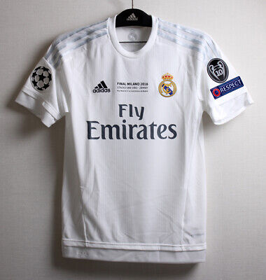 Real Madrid 15-16 Retro Home Kit Half Sleeve